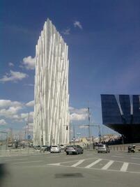 El consorcio de la zona franca de Barcelona subasta la torre de telefónica en Barcelona