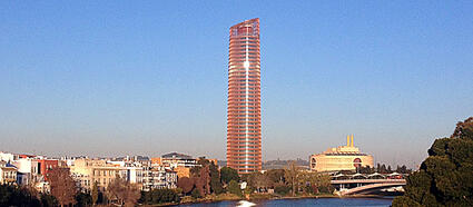Torre Sevilla firma los primeros contratos de alquiler