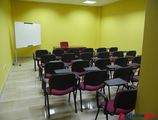 Offices to let in Edificio Almanzor