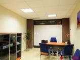 Offices to let in Quatro Centro de Negocios