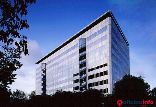 Offices to let in Diagonal 605