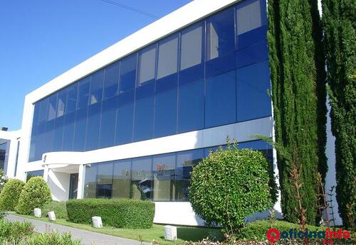 Offices to let in Musgo 5