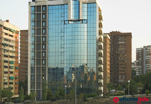 Offices to let in Arturo Soria 343