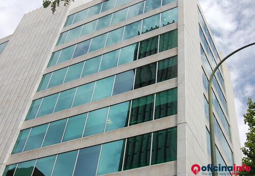 Offices to let in Alquiler oficina en Madrid-Tetuán 5
