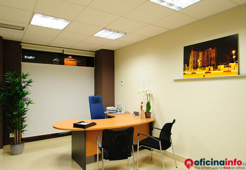 Offices to let in Quatro Centro de Negocios