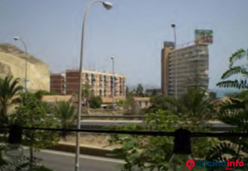 Offices to let in Alquiler de Oficina, en Alicante/Alacant 4