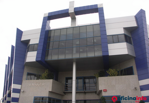 Offices to let in Edificio Almanzor