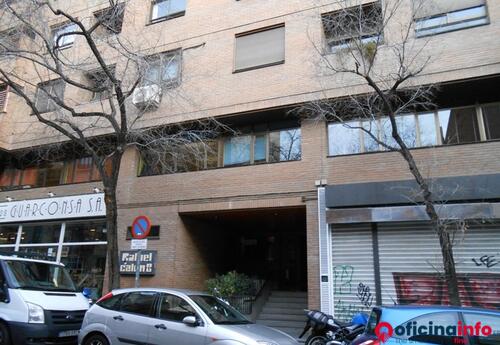 Offices to let in RAFAEL CALVO