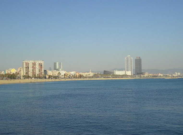 Foreign buyers have helped bring house price declines in the Catalan Capital to an abrupt end, and driven up apartment prices in areas like the Barceloneta beachfront district.